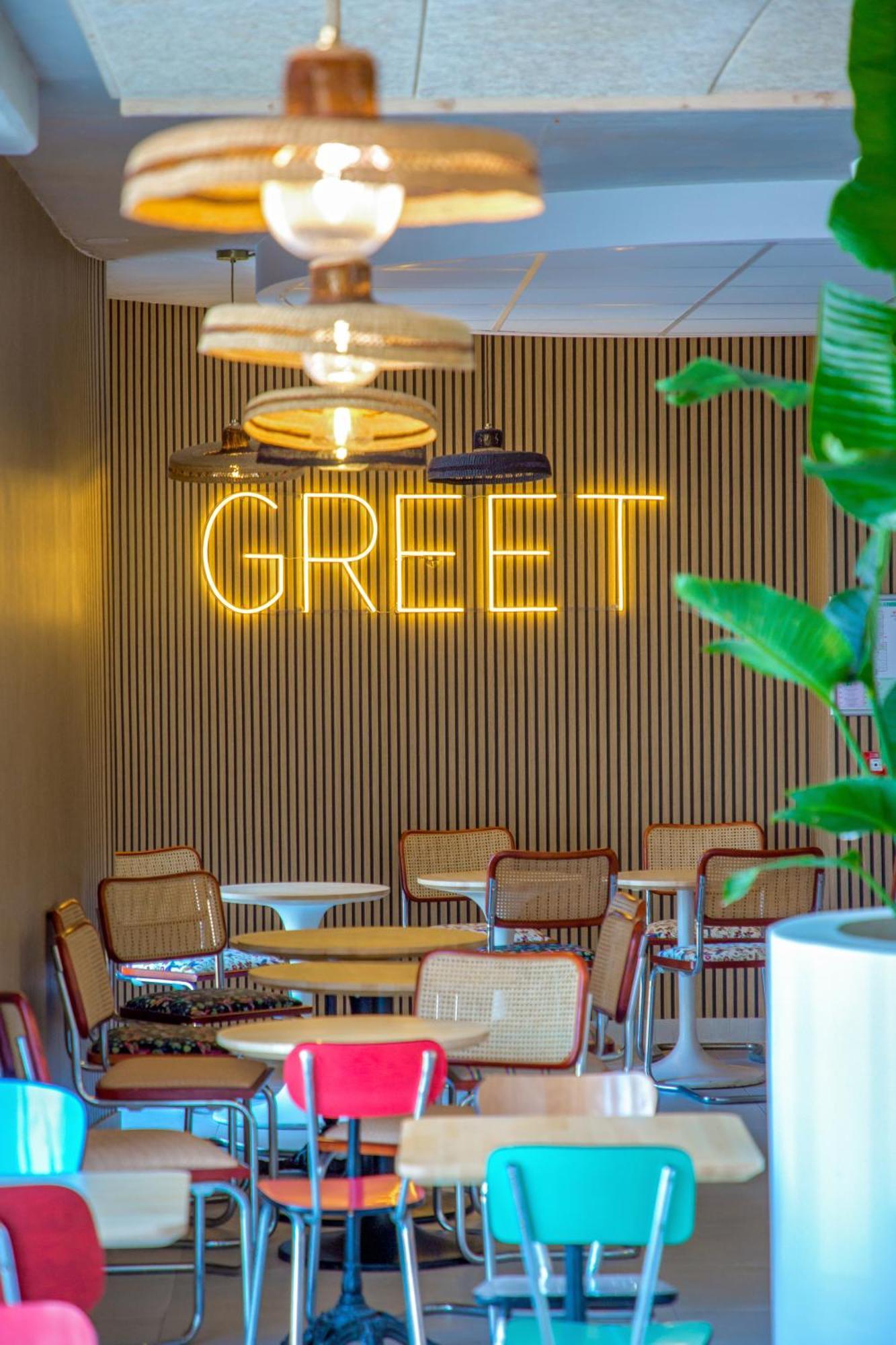 Greet Hotel Salon De Provence Esterno foto